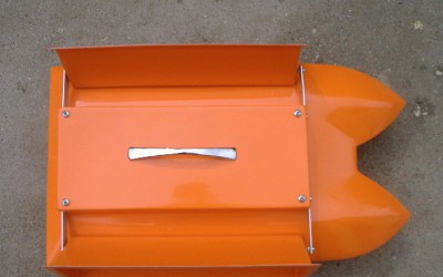 Orange Futterboot